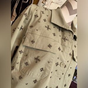 NWT  CHICOS Embroidered Jacket 🤩😍‼️